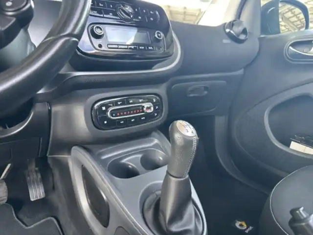 Smart Fortwo base 52 kw (453.442) — photo 40