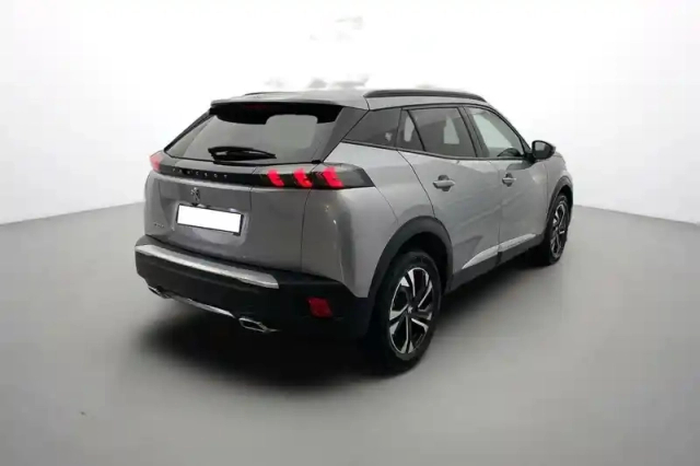 Peugeot 2008 puretech 130 s&amp;s eat8 — photo 6