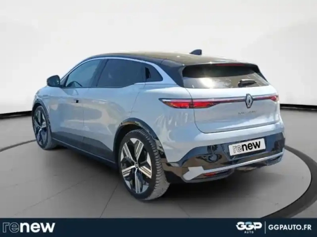 Renault Megane e-tech electric ev60 220ch iconic super charge — photo 3