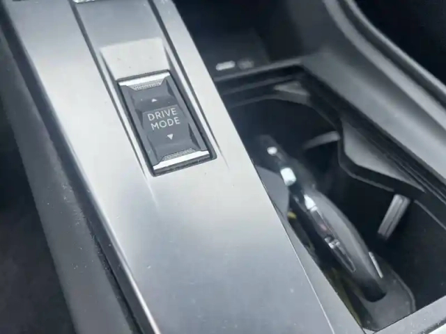 Peugeot 308 bluehdi 130ch s&amp;s eat8 — photo 14