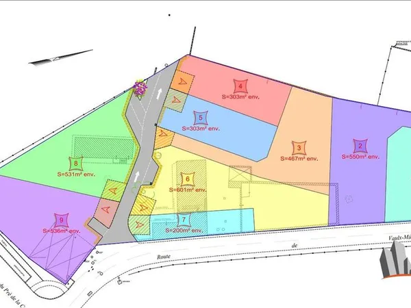 Terrain 303 m² Four