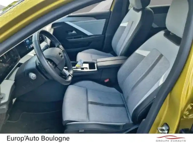 Opel Astra 1.2 turbo 130ch elegance bva8 — photo 11
