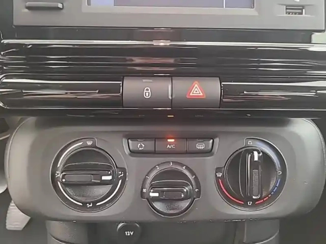Citroën C3 puretech 83 s&amp;s bvm5 — photo 40