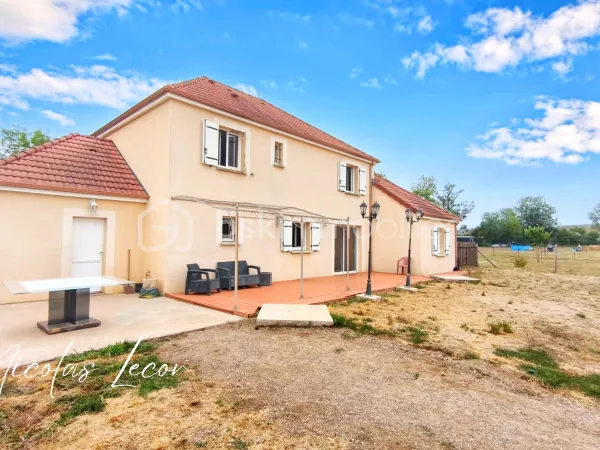 Maison 8 pièces 190 m²