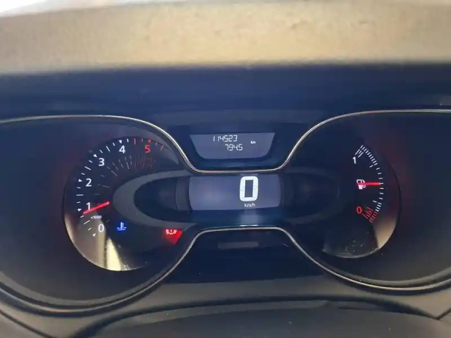 Renault Captur dci 90 — photo 34