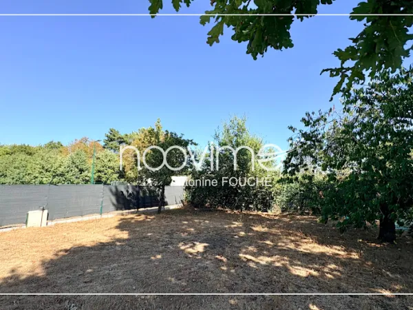 Terrain 345 m²