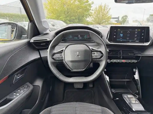 Peugeot 208 electrique 50 kwh 136ch — photo 9