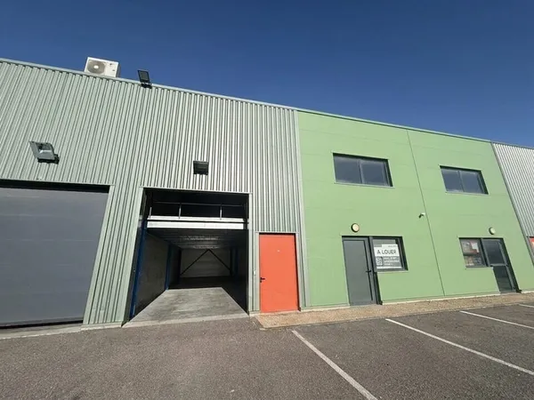 LOCAL D'ACTIVITE - ATELIER à LOUER