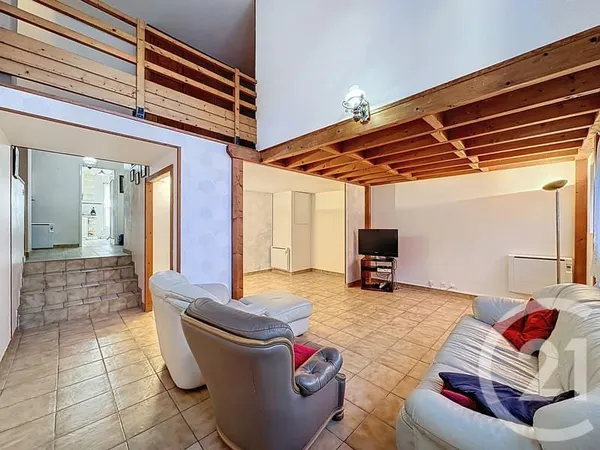 Appartement 5 pièces 104 m²