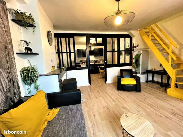 Location mitoyenne saint claude de diray