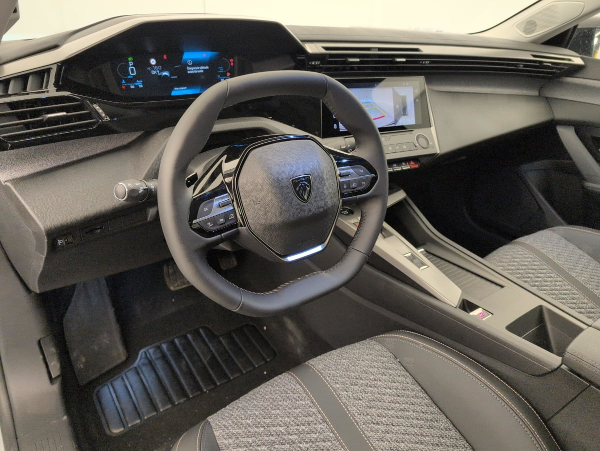 Peugeot 308 — photo 15