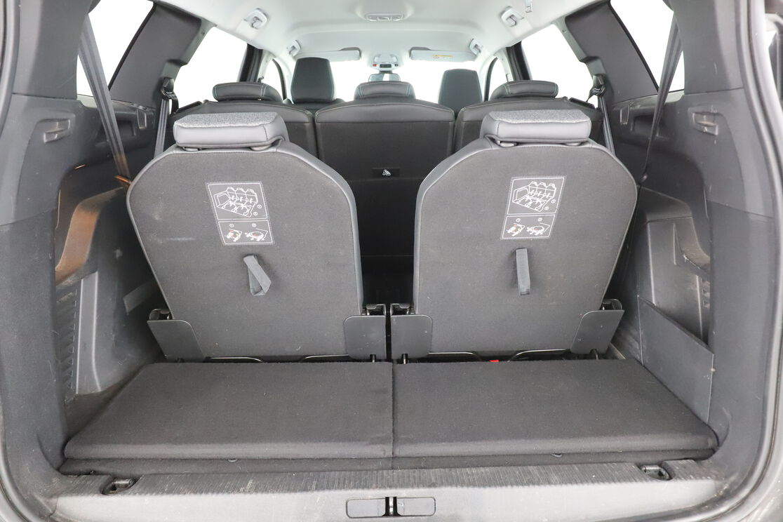 Peugeot 5008 1.5 Blue-HDi Allure — photo 16