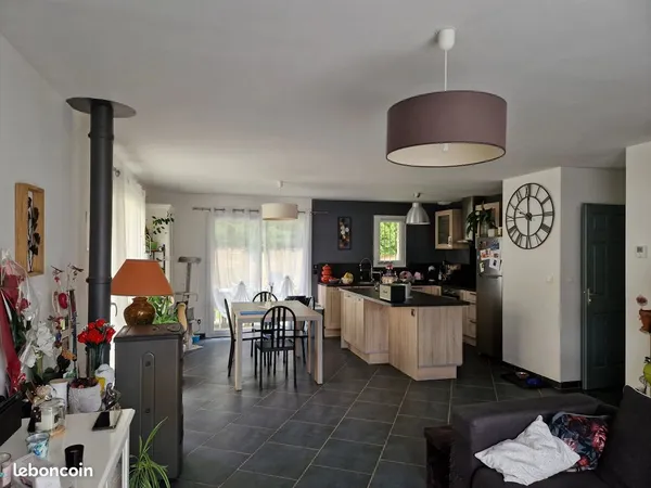 Villa 5 pièces 85 m²