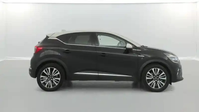 Renault Captur e-tech plug-in 160 — photo 33