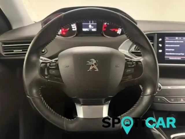 Peugeot 308 1.2 130ch e6.3 s&amp;s allure — photo 13