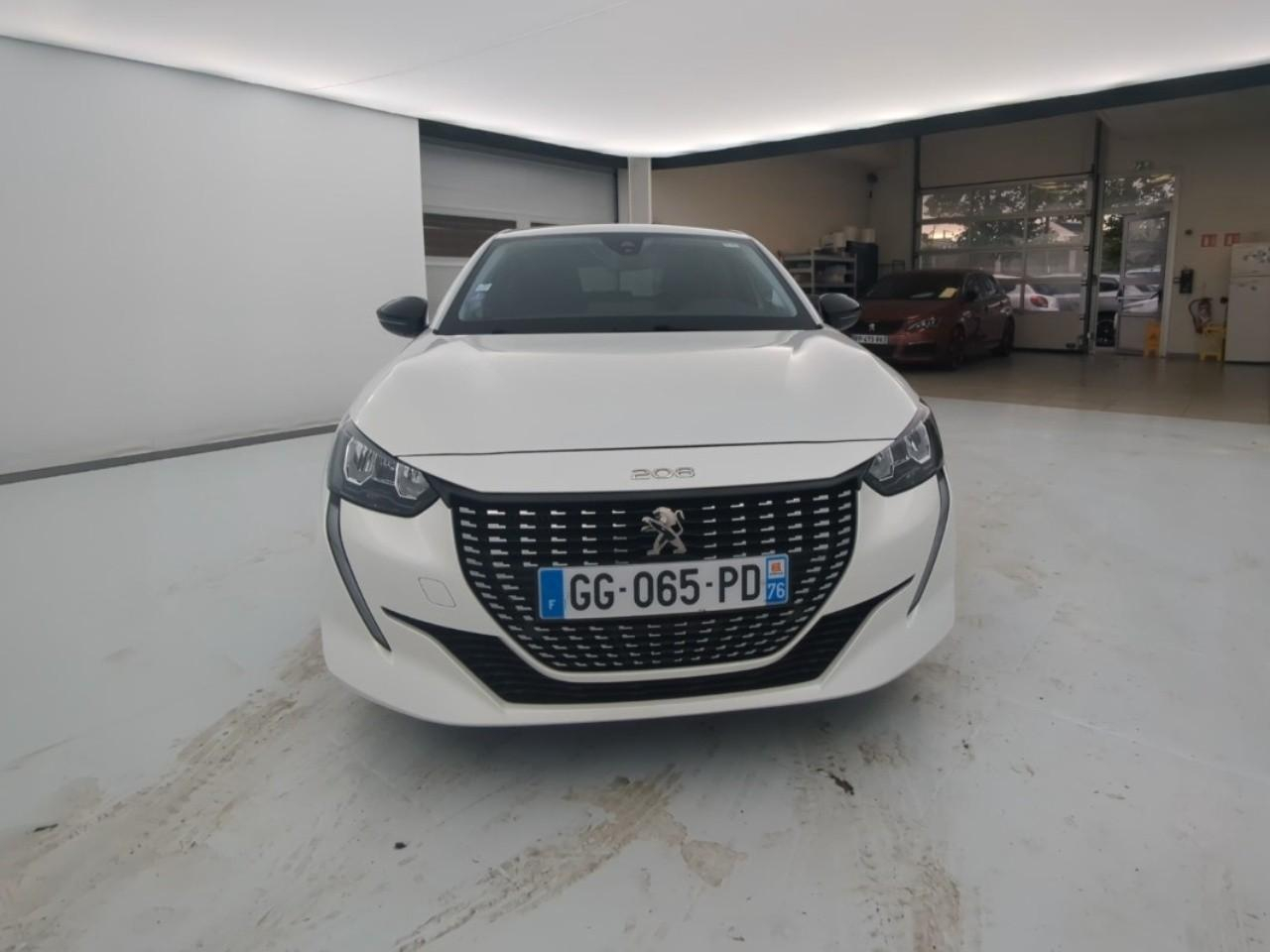 Peugeot 208 puretech 100 s&s bvm6 style — photo 2