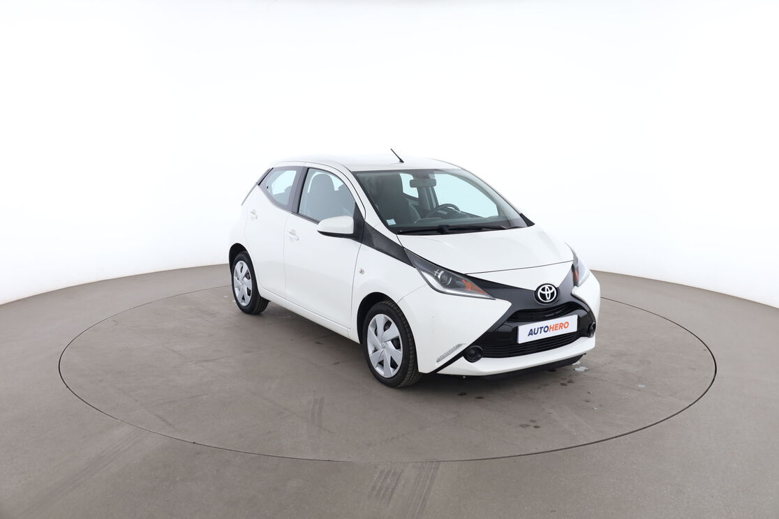 Toyota Aygo 1.0 VVT-i X-Play X-Shift — photo 7