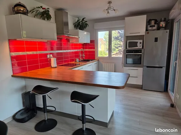 Appartement 64m² - 3 pièces - Etage 1/2