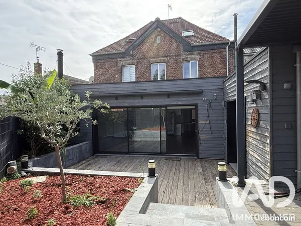 Maison 10 pièces 205 m²