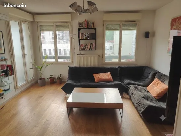 Appartement T4 Duplex 74 m² à 3 min du PARC DE LA TÊTE D'OR — Climatisation, Électroménager récent &