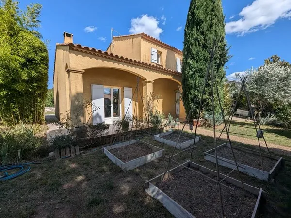 Assas - Vila T5 sur une parcelle de 742 m2 avec piscine