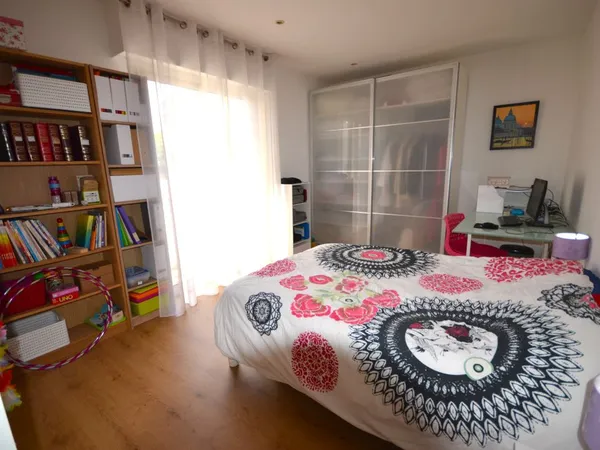 Chambre de 18m2 à louer sur Antibes