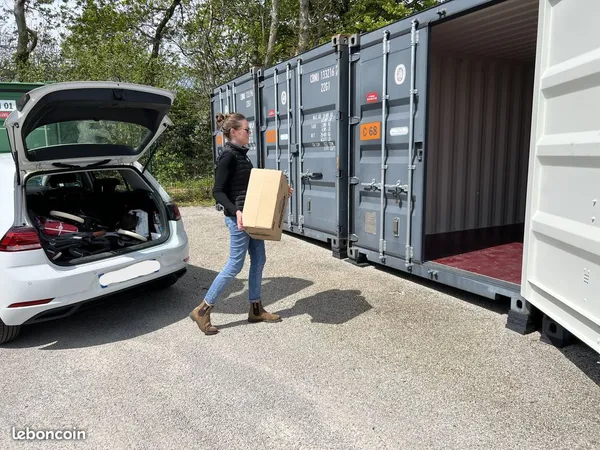 Location box de stockage 100% plain-pied au Houlme- garde-meubles sécurisé, accès 24/7, prix discoun