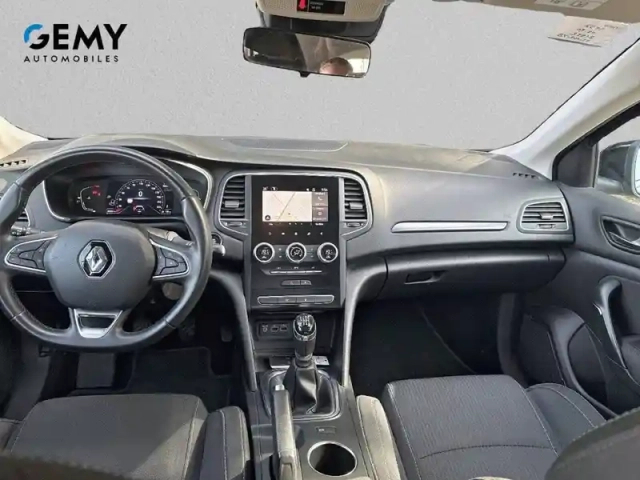 Renault Megane mégane iv berline tce 115 fap — photo 8