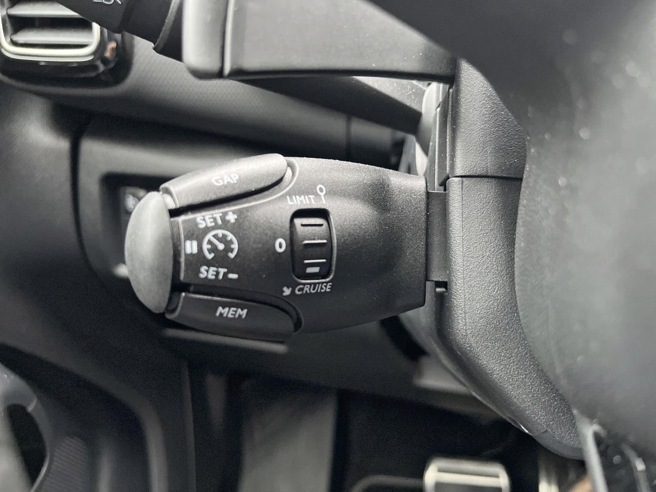 Citroën C5 Aircross hybride rechargeable 180 e-eat8 e-series — photo 13