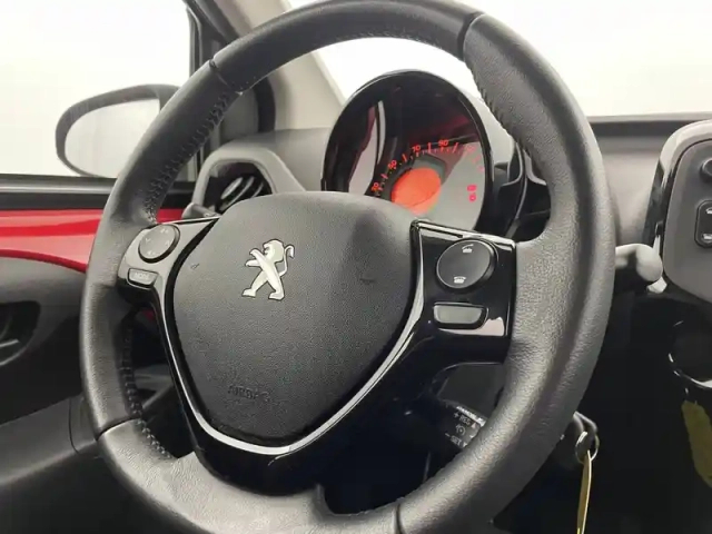 Peugeot 108 vti 72ch s&amp;s bvm5 — photo 29