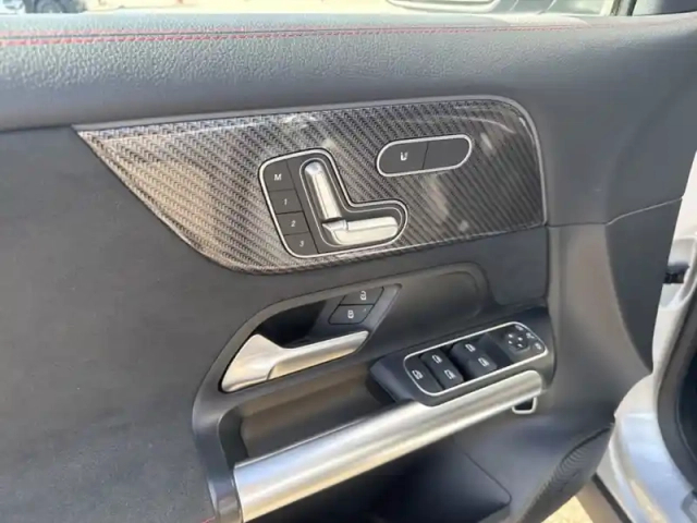 Mercedes Gla 200 d — photo 20