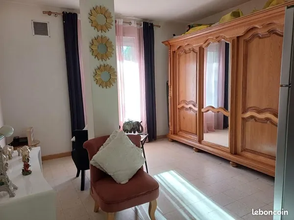 Studio 2 pièces 68 m²