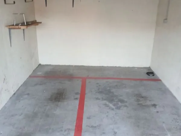 Garage a loue