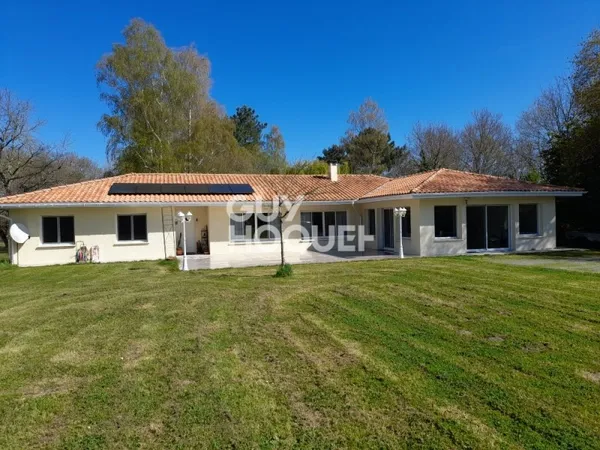 Maison familiale d'env 220 m² - Terrain arboré de plus de 4800 m²