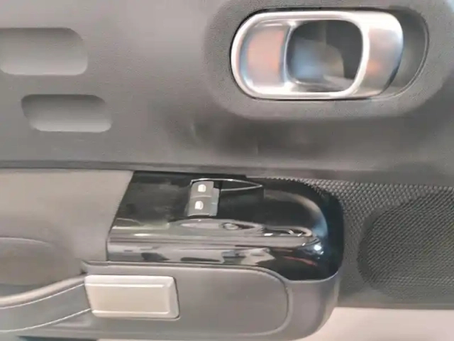 Citroën C3 puretech 83 s&amp;s bvm5 shine — photo 20