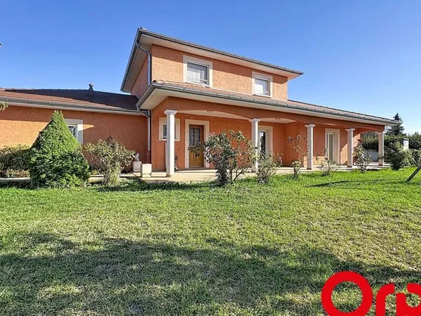 Maison 6 pièces 160 m²