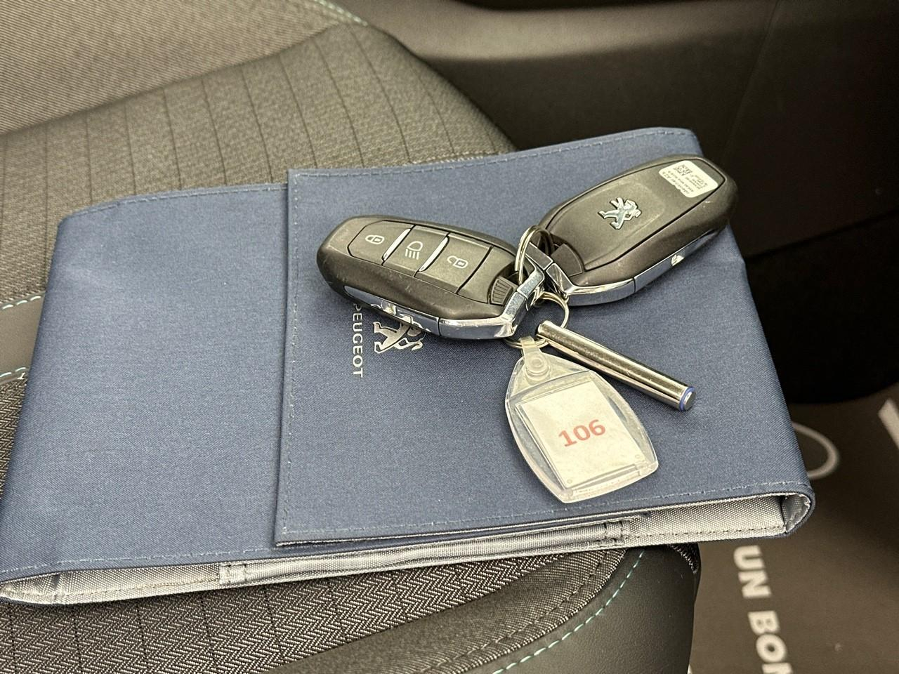 Peugeot 208 puretech 100 s&s bvm6 allure — photo 35
