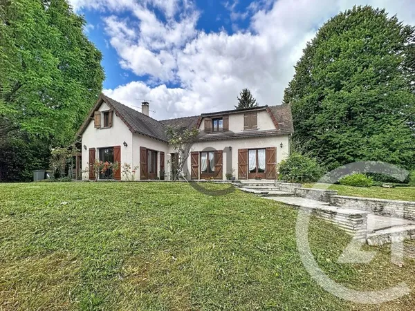 Maison 7 pièces 197 m²