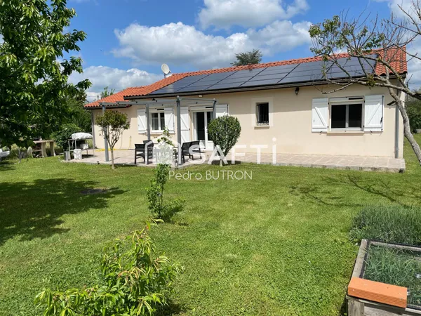 Izaourt : Villa vue sommets, confort & énergie.