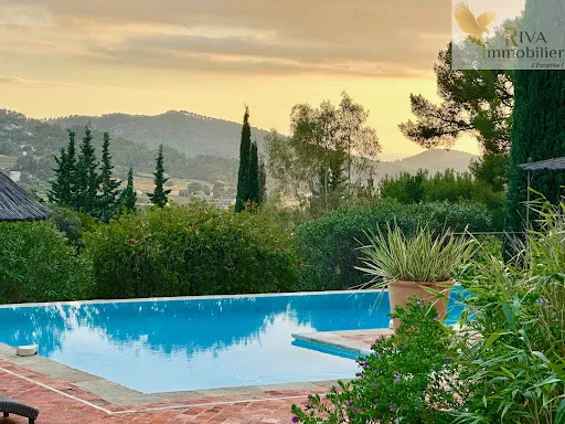 Villa 13 pièces 563 m²