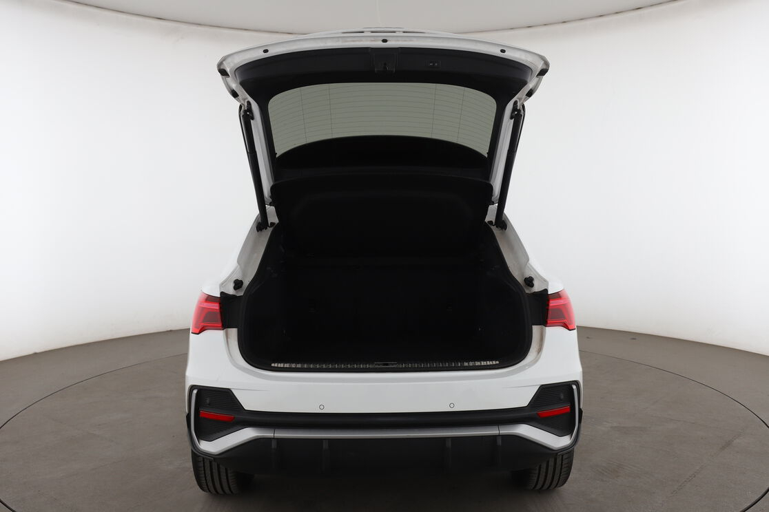 Audi Q3 Sportback 35 TDI S Line S Tronic 7 — photo 15