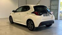 Toyota Yaris 116h Collection 5p — photo 7