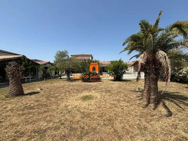 Maison 7 pièces 240 m²
