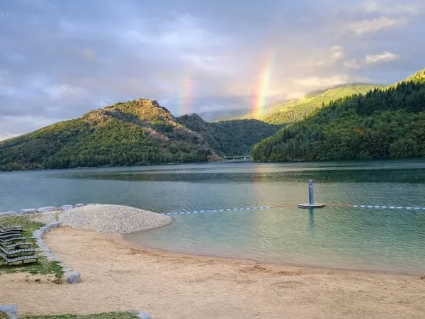 Lac de Villefort Maison 120m2 2ch 3300m2 de terrain