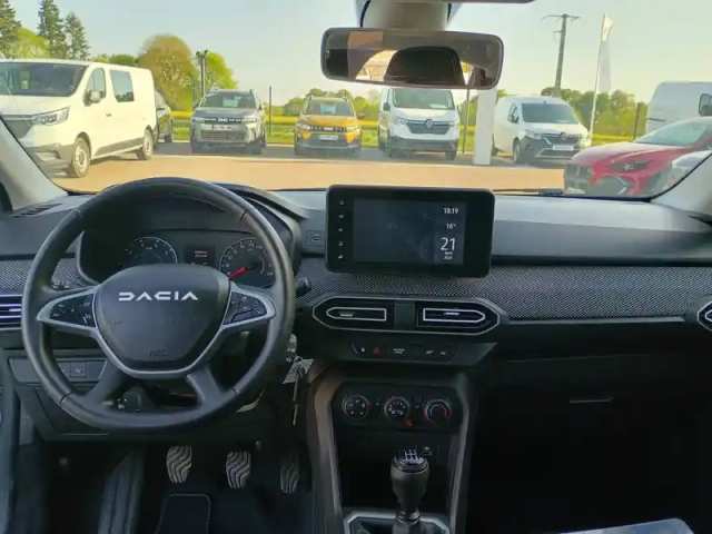 Dacia Sandero eco-g 100 — photo 10