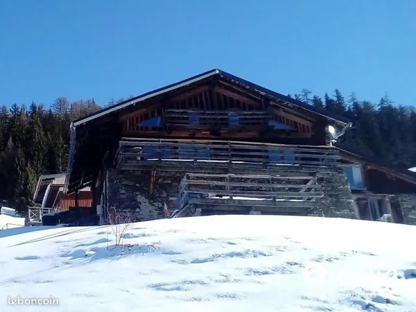 Chalet de caractère avec vue montagne