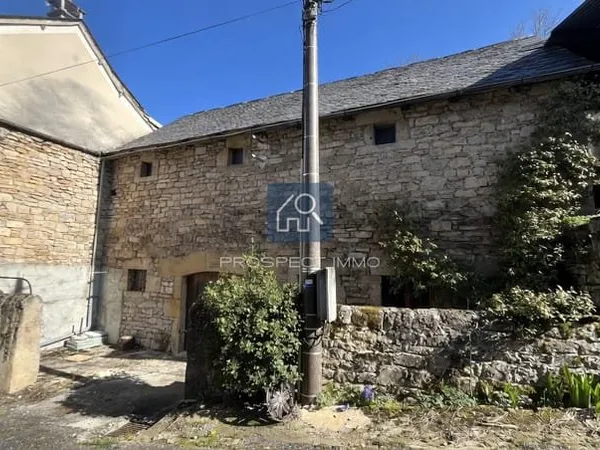 Grange avec hangar à Palmas d'Aveyron