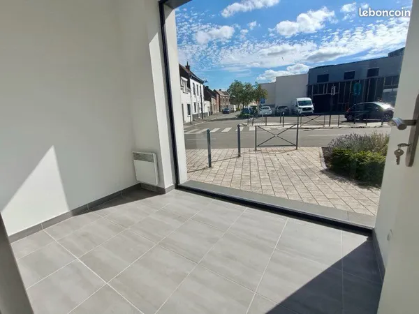 Local professionnel 20m2 Neuf Bien exposé