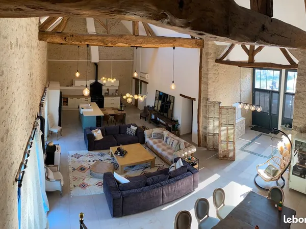 Unique et introuvable pour cette longere du 17 eme siecle 200 m2 de luxe et d'elegance avec 4 chambr