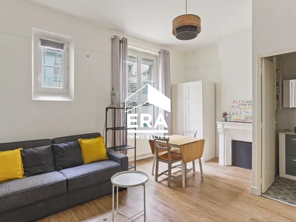 PARIS 17 - VILLIERS/LEVIS - Studio 22m2 - Parfait état
